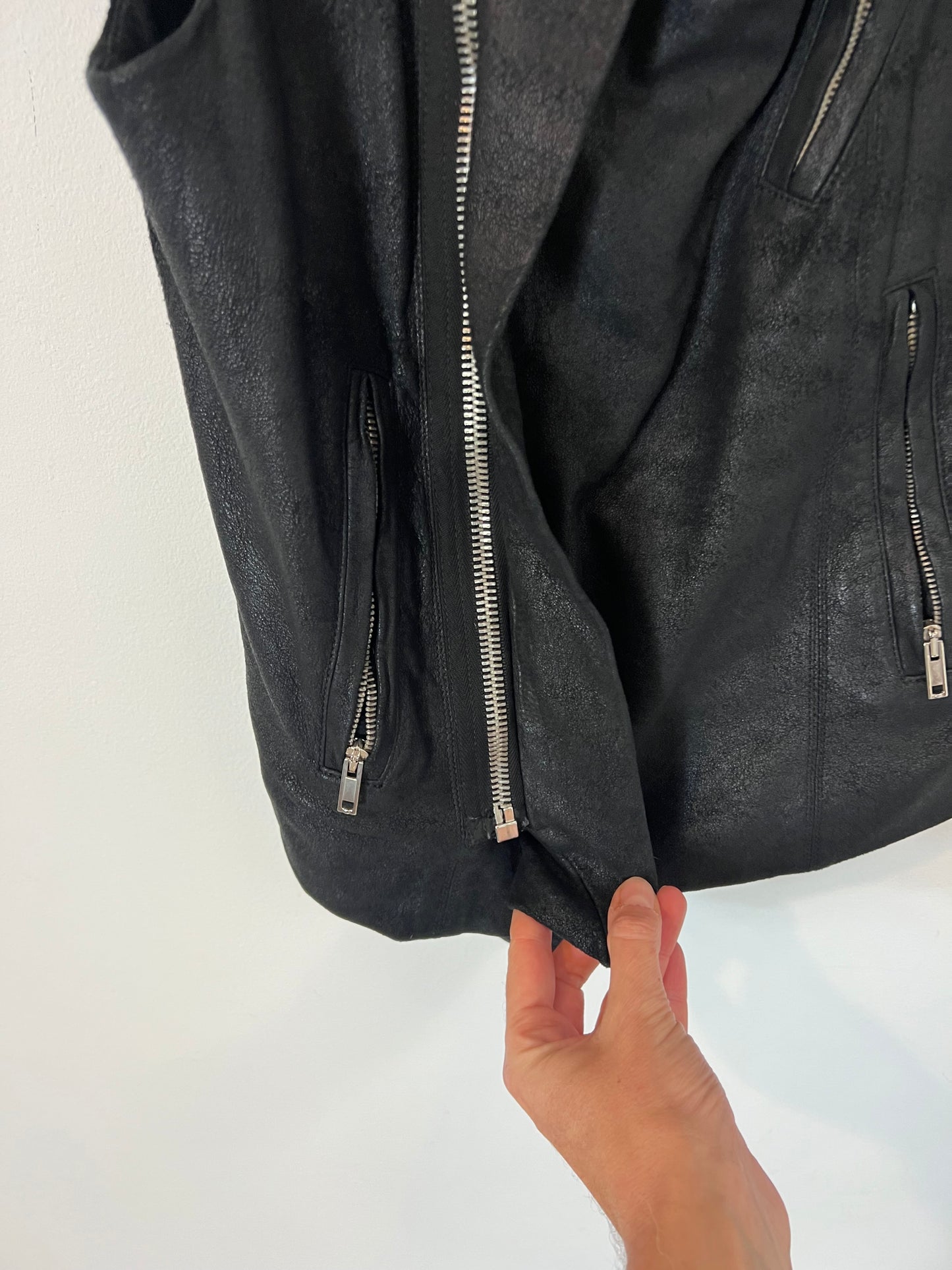 RICK OWENS.  Chaleco negro piel  T.36