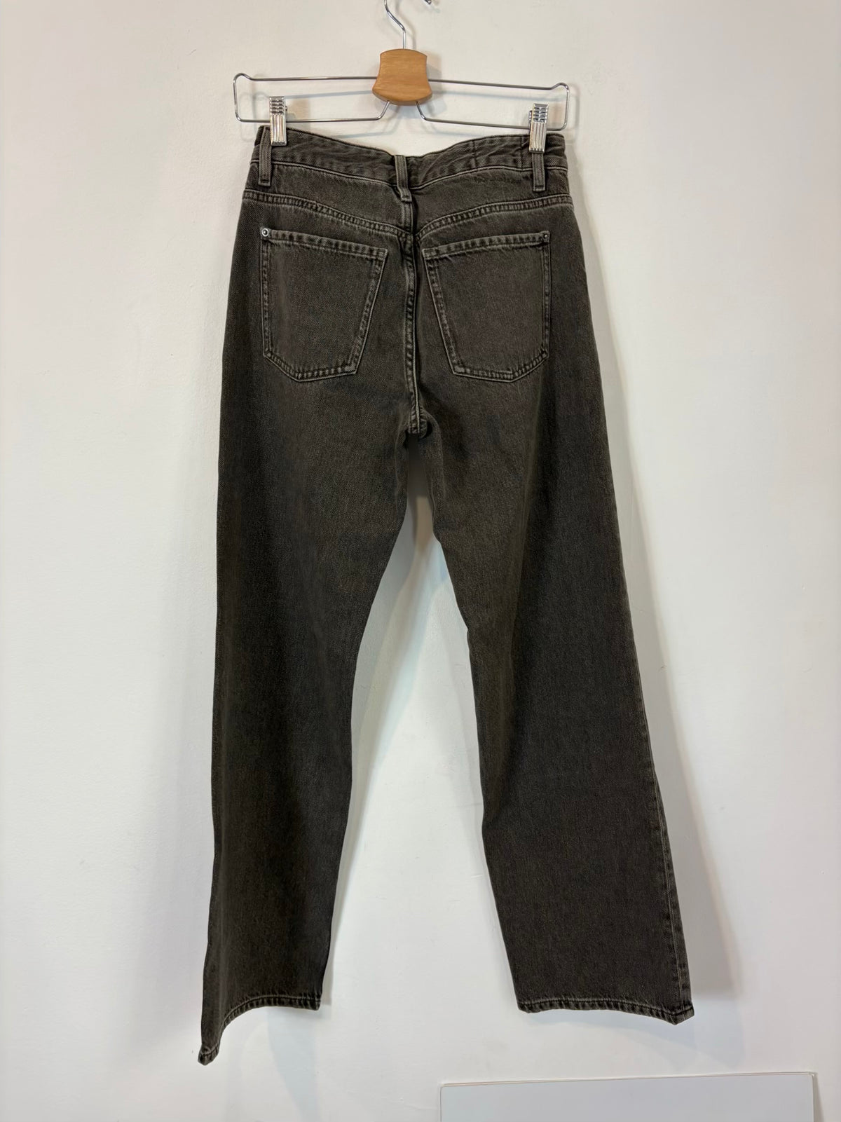 MASSIMO DUTTI. Denim recto gris