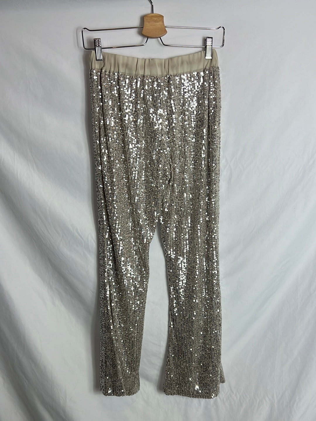 CARLOTA & CO. Pantalón mini lentejuelas fluido. TU (M)