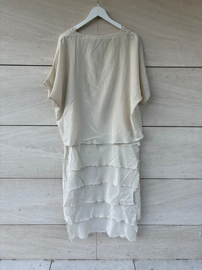 ZARA. Vestido midi color crudo texturas