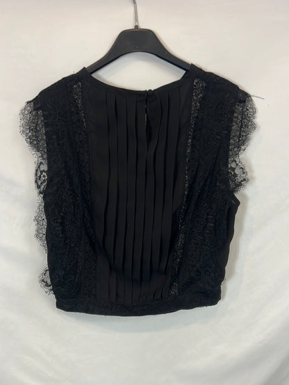 ZARA. Black lace Ts top