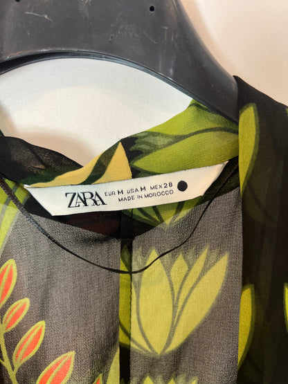 ZARA. Vestido largo estampado tropical. T M