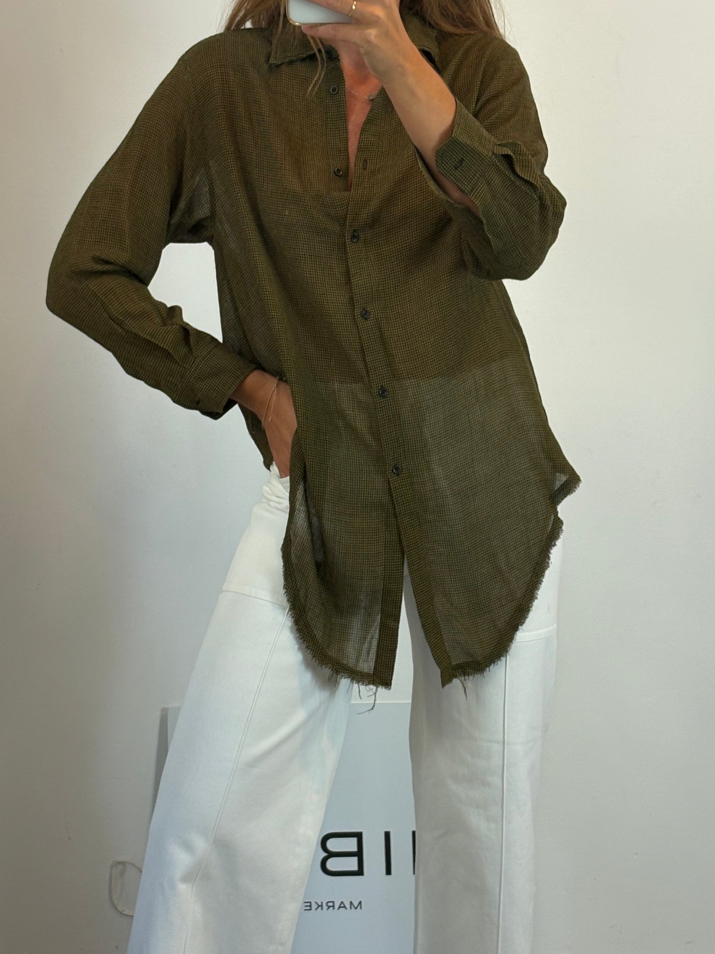 MASSCOB. Blusa verde caqui mezcla.