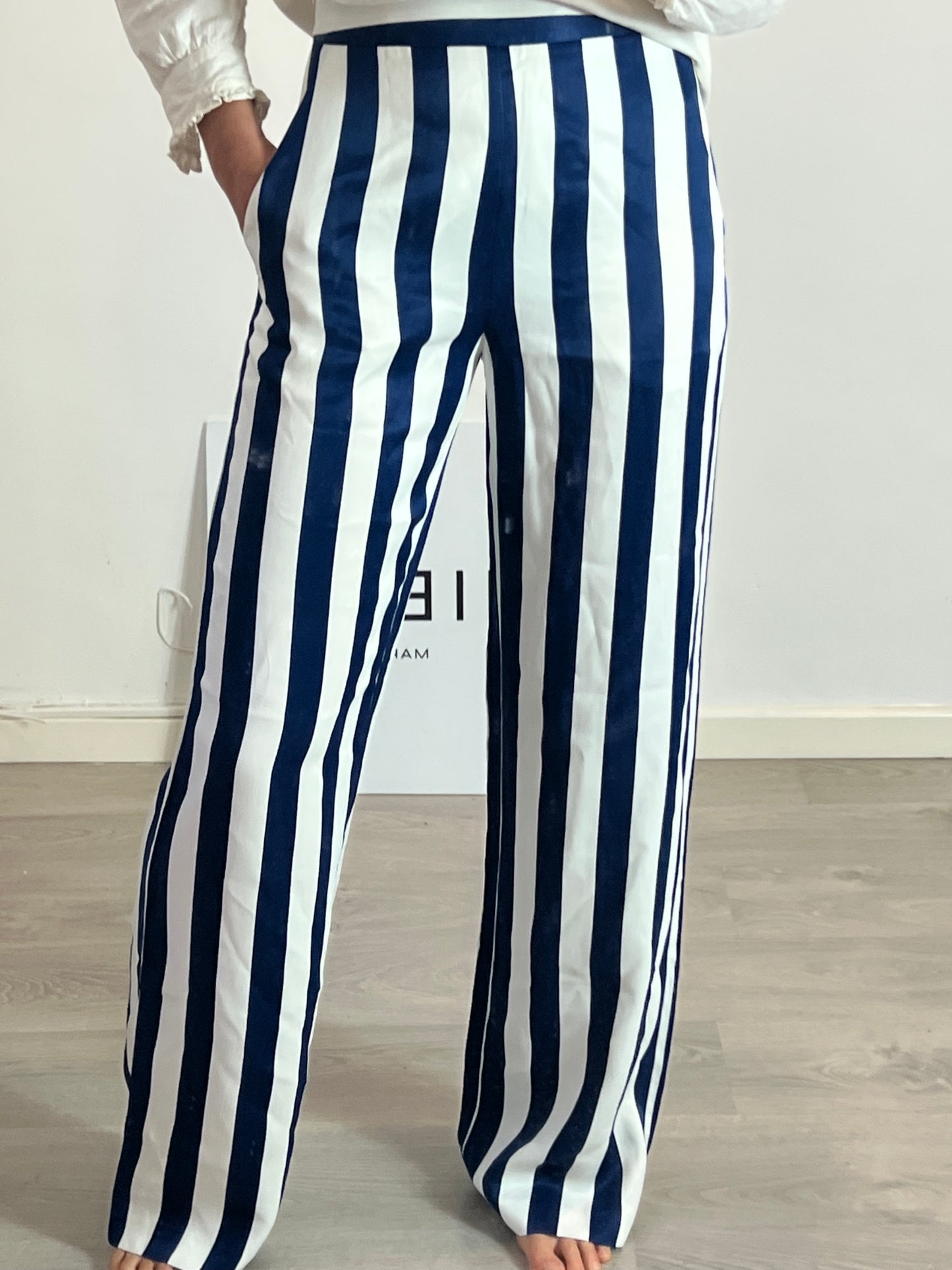 UTERQÜE. Flowy Ts striped trousers