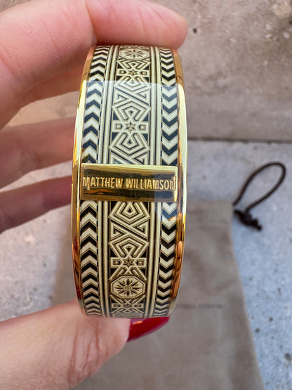 MATTHEW WILLIAMSON. Pulsera doradas dibujos étnicos
