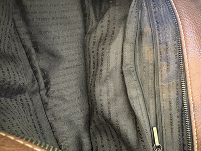 PURIFICACIÓN GARCIA. Bolos de hombro piel costuras