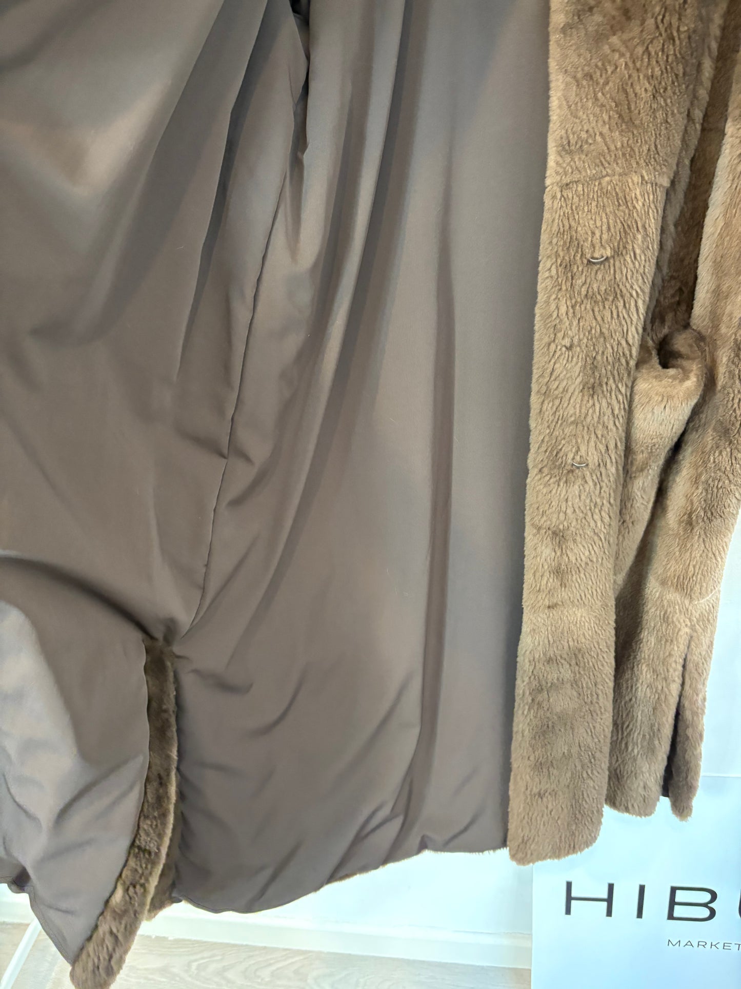 OTRAS. Abrigo largo visón vintage