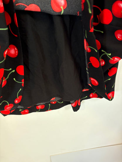 AMEÉ. Sleeveless fringed sweater S.(s)