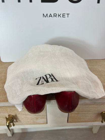 ZARA. Bailarina bureos lazada T.39