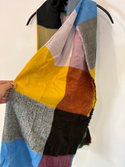 ZARA. Bufanda cuadros colores