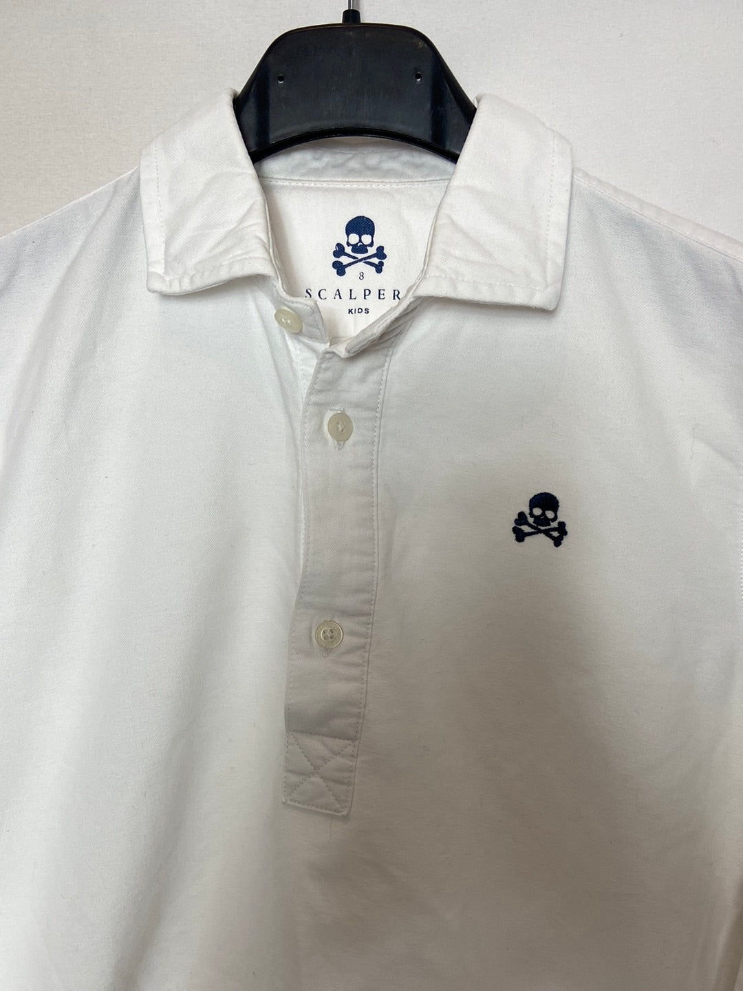 SCALPERS. White logo T-shirt. Age 8