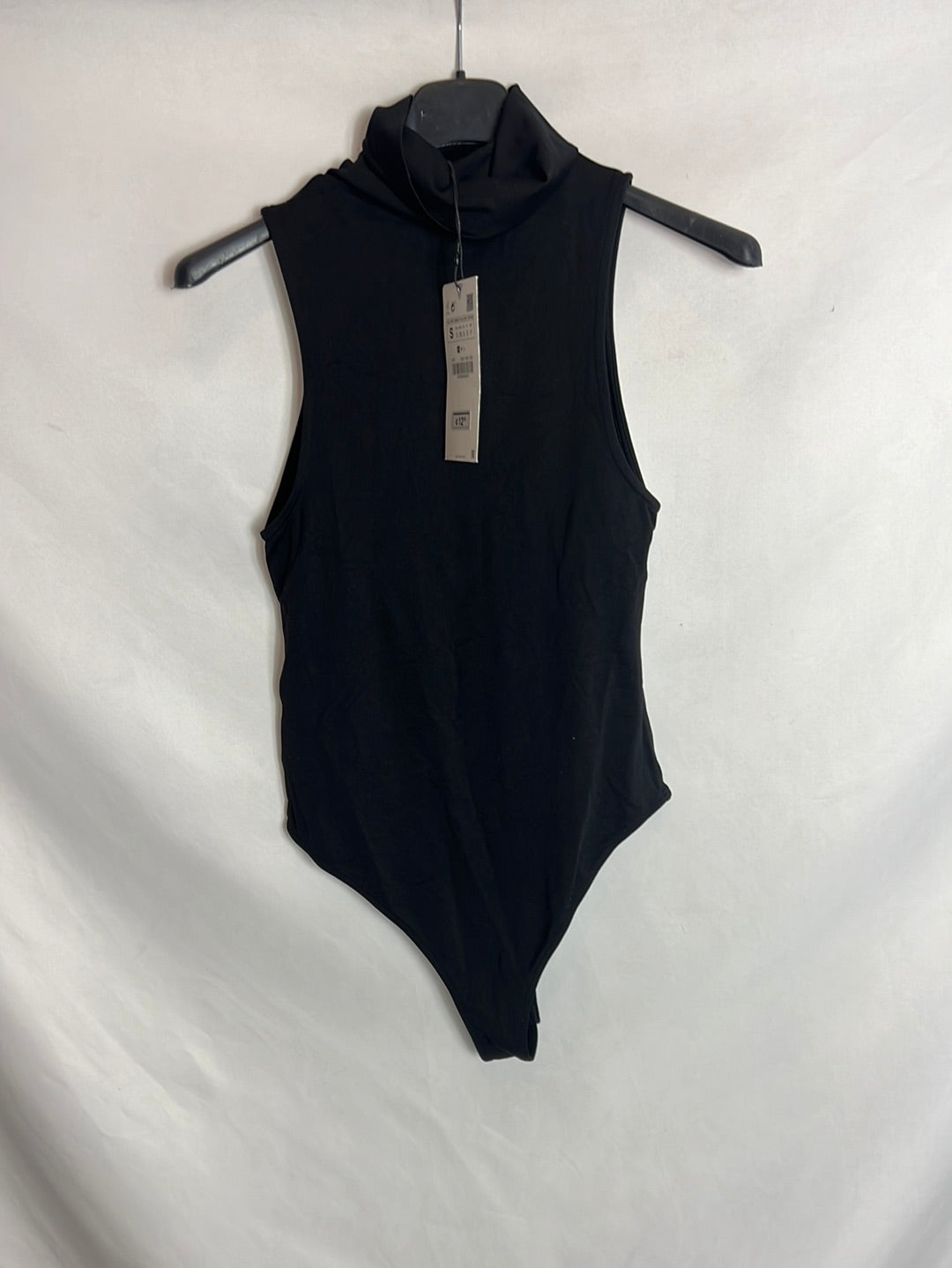 ZARA. Body negro elastico . T S