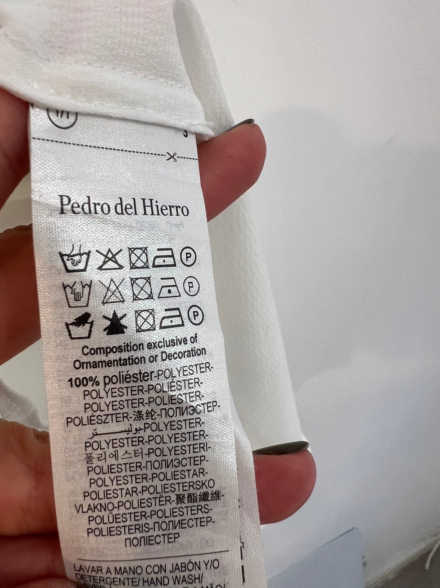 PEDRO DEL HIERRO. Flowy sleeveless blouse with ruffles. TS