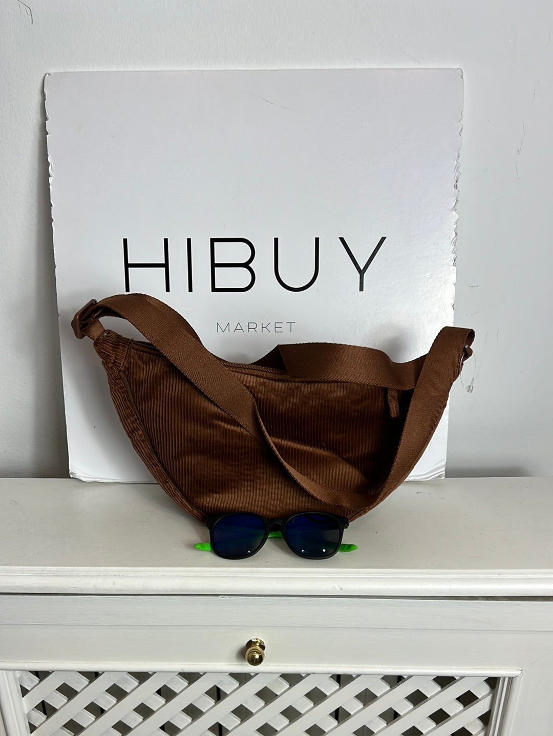 UNIQLO. Bolso lona marrón asa regulable