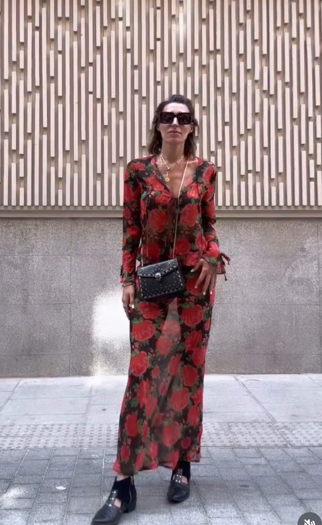 NEVER FULLY DRESSED . Conjunto negro flores T.36/38