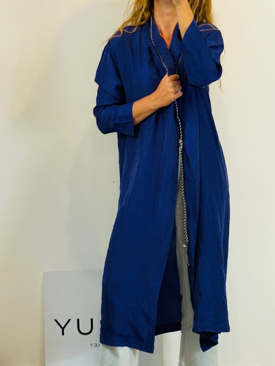 FORTE FORTE. Kimono largo seda morado