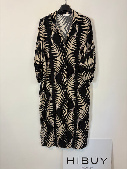 OTRAS. Vestido largo camisero estampado hojas. T M/L