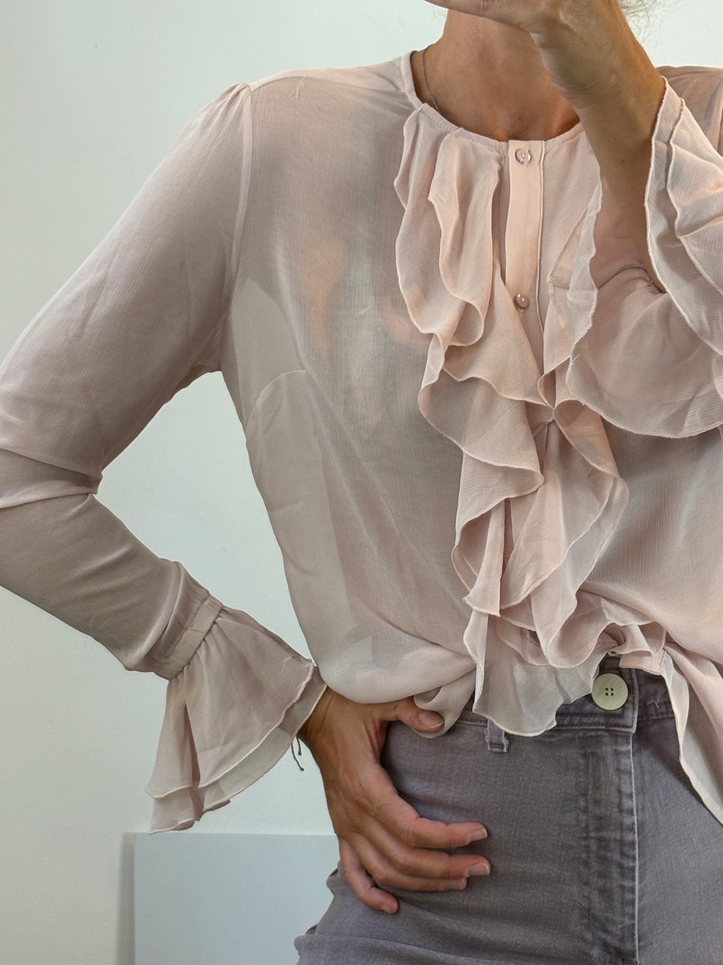 JAVIER SIMORRA. Blusa rosa volante Tu(m)