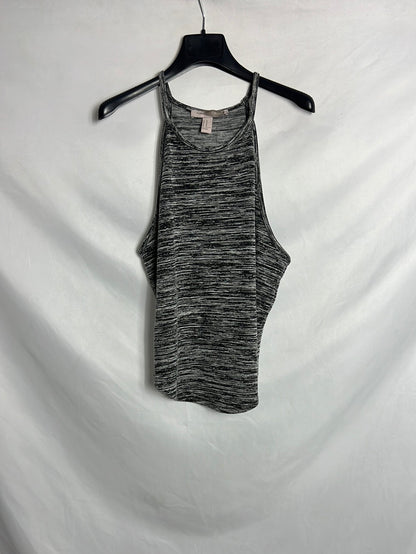 FOREVER 21. Top cuello halter gris jaspeado. T M