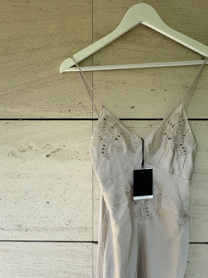 ZARA. Lencero gris claro bordados. T S