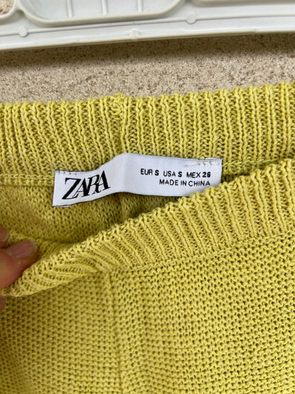 ZARA. Conjunto verde lima de punto T.s