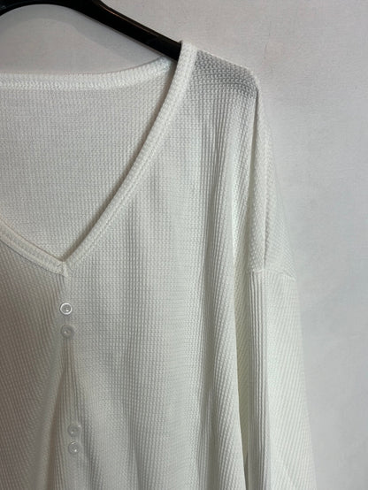 SHEIN. Top blanco textura manga larga. T M