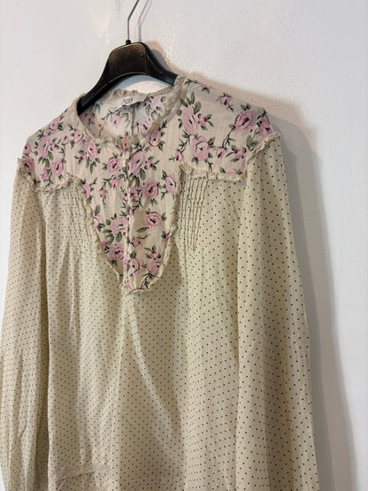 INTROPIA. Blusa estampada lunares