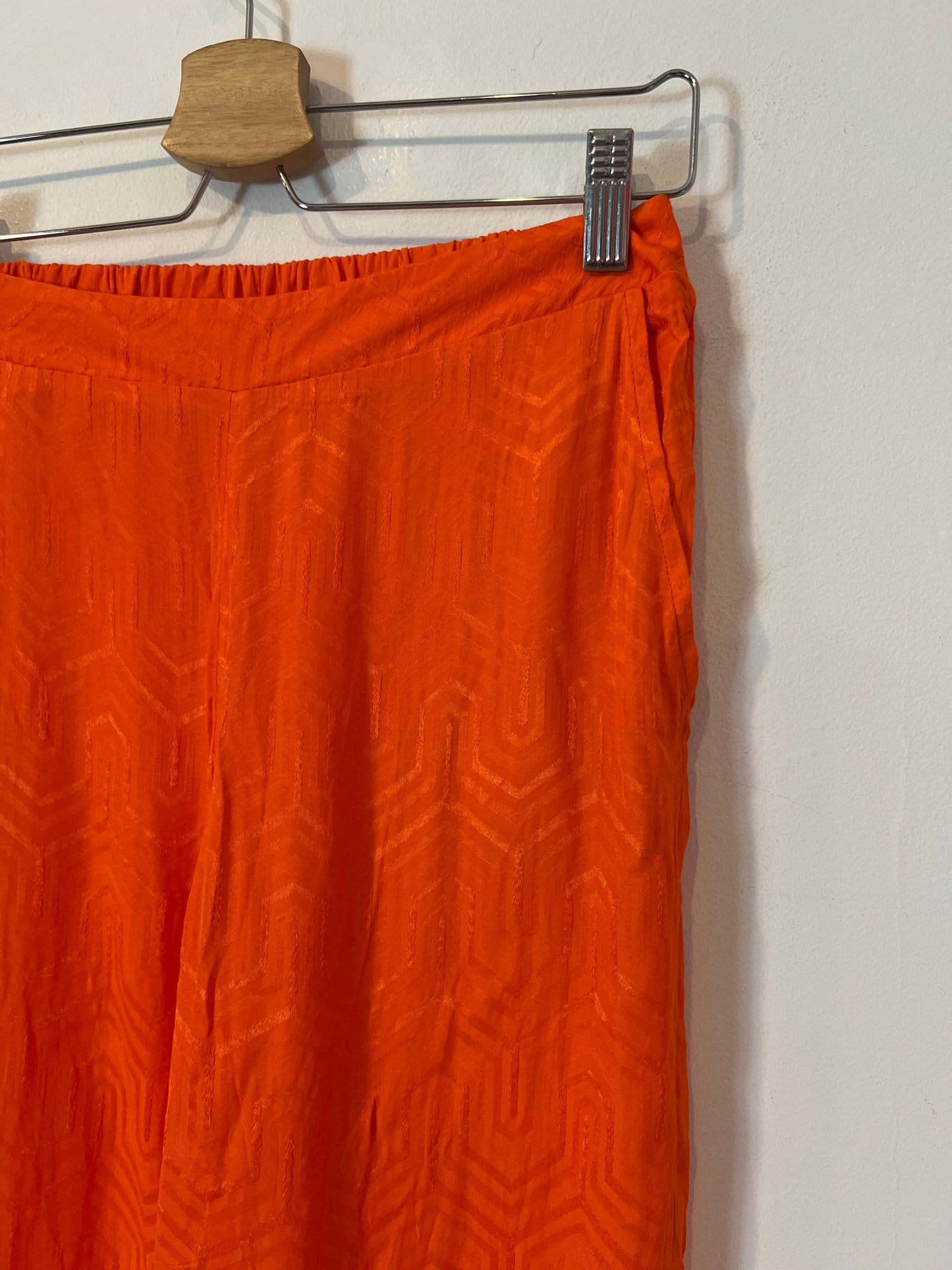 SCALPERS. Conjunto naranja estampado  T.xs/s