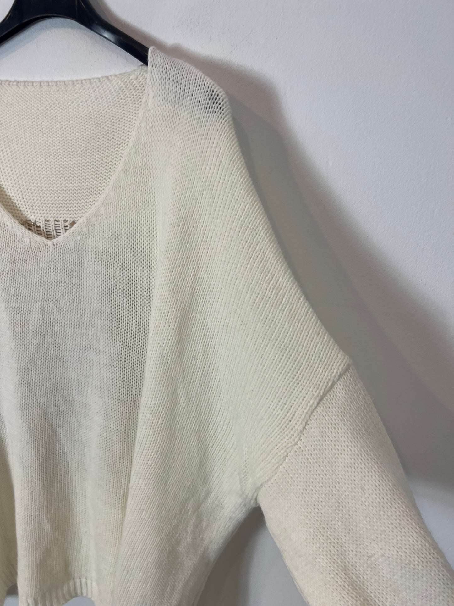 OTHERS. Beige sweater with back detail. TM/L