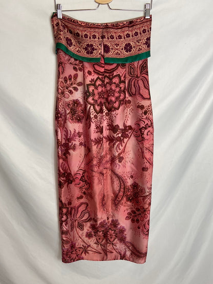 ZARA. Vestido rosa palabra de honor estampado T. S