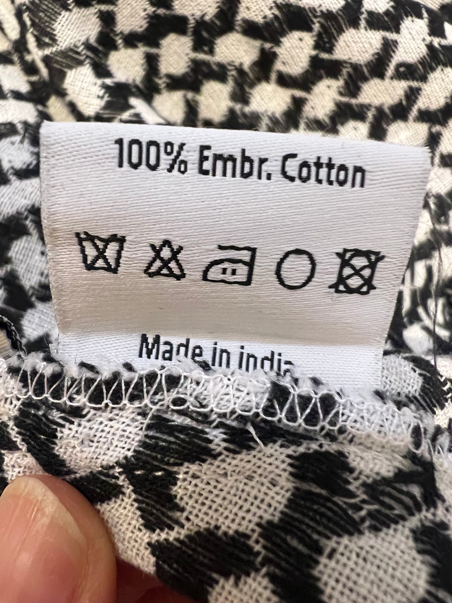 ROUGH STUDIOS.Ts printed black shirt