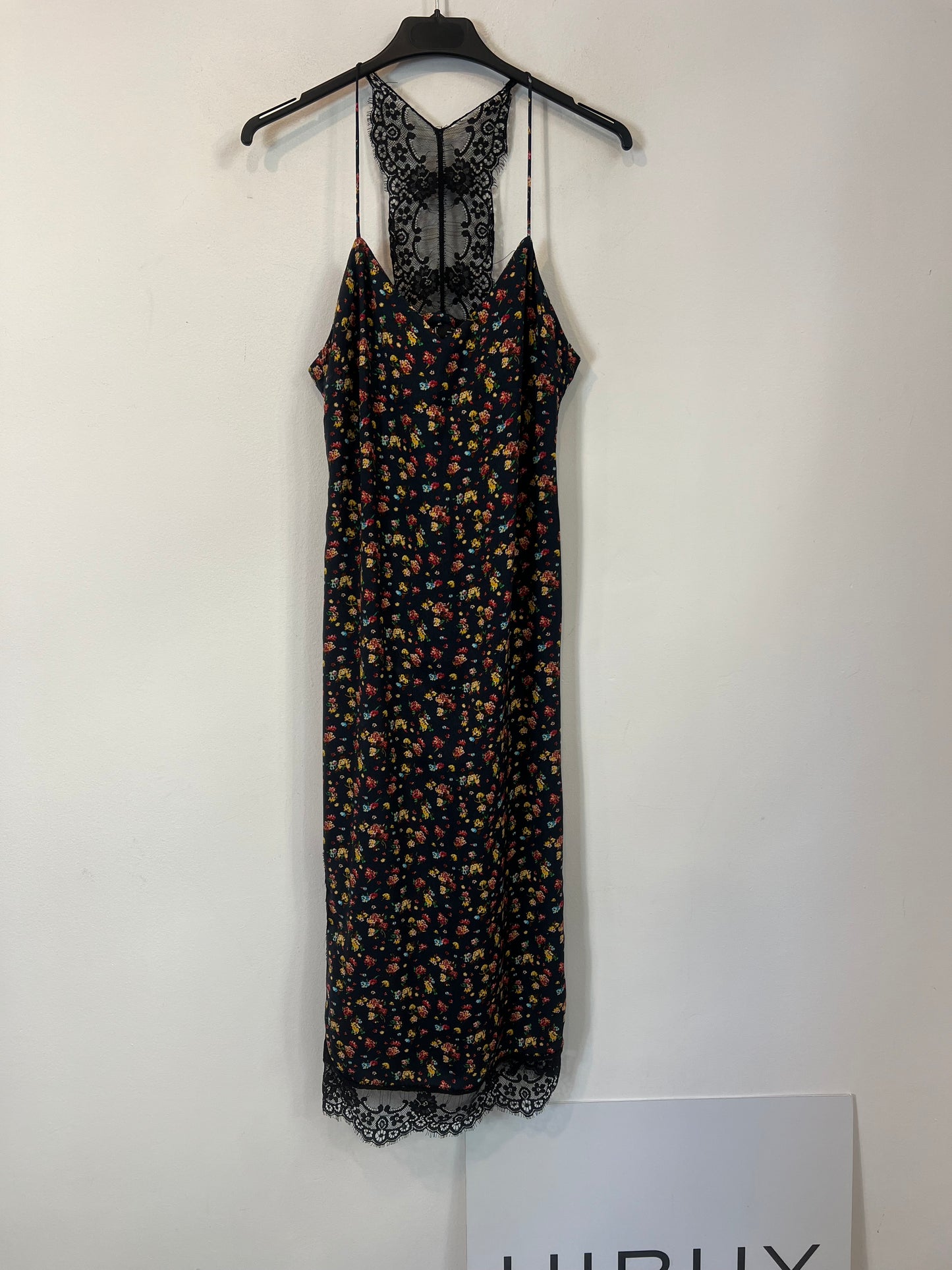 ZARA. Vestido midi flores azul  T.xs