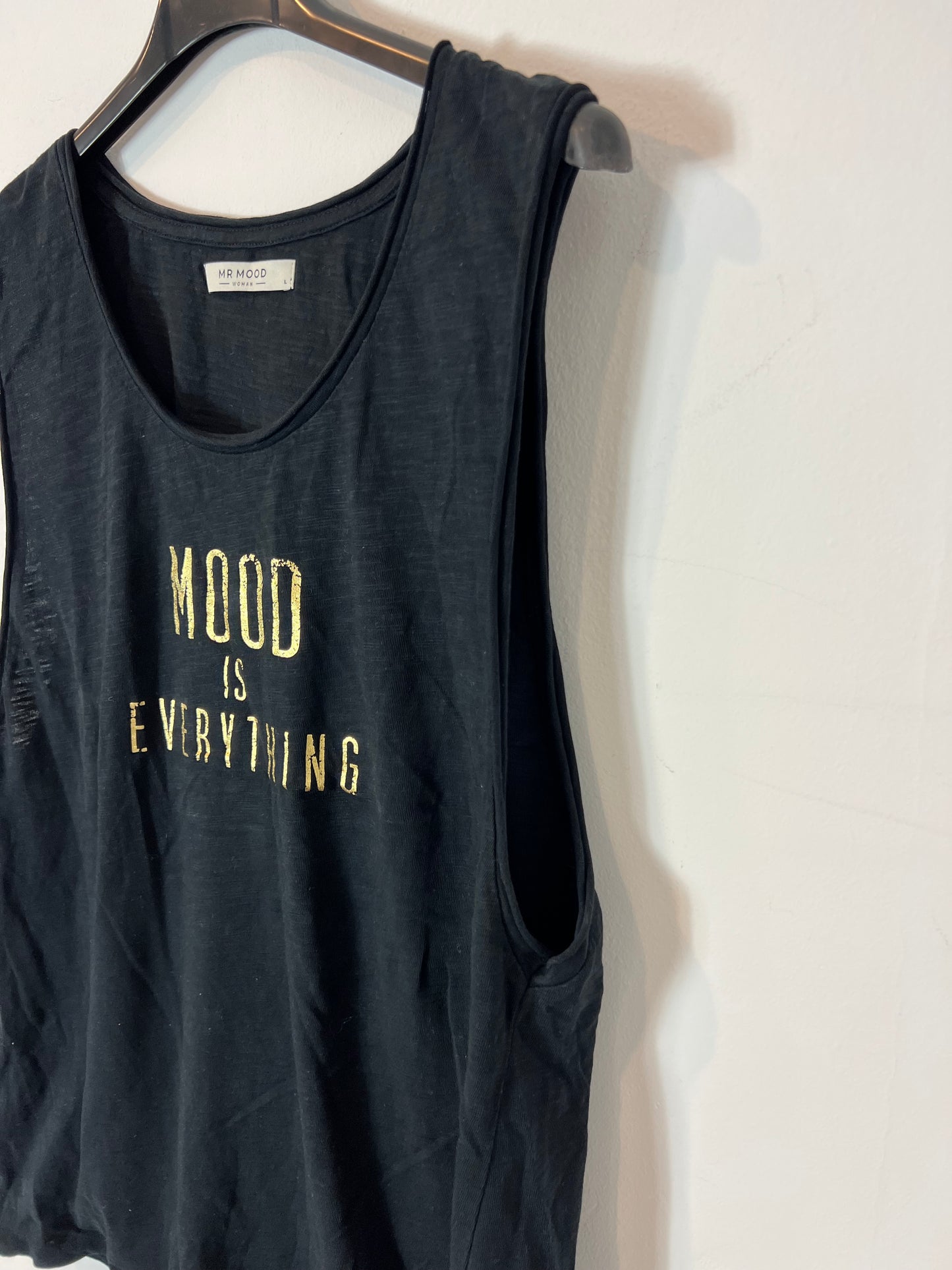 MR MOOD. Camiseta negra logo son mangas. T L