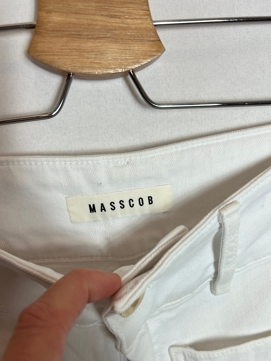 MASSCOB. Pantalón blanco pata ancha bolsillos. T 34