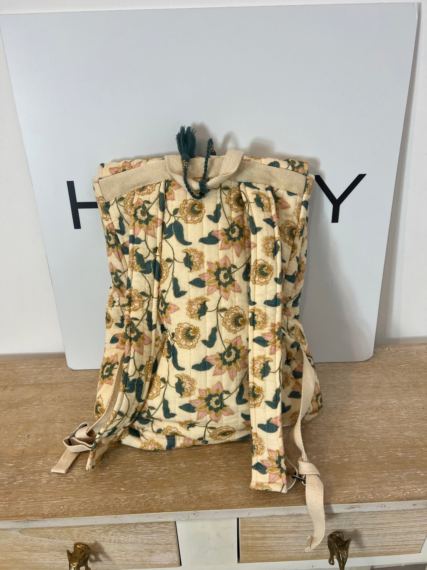 LOUISE MISHA. Mochila beige flores