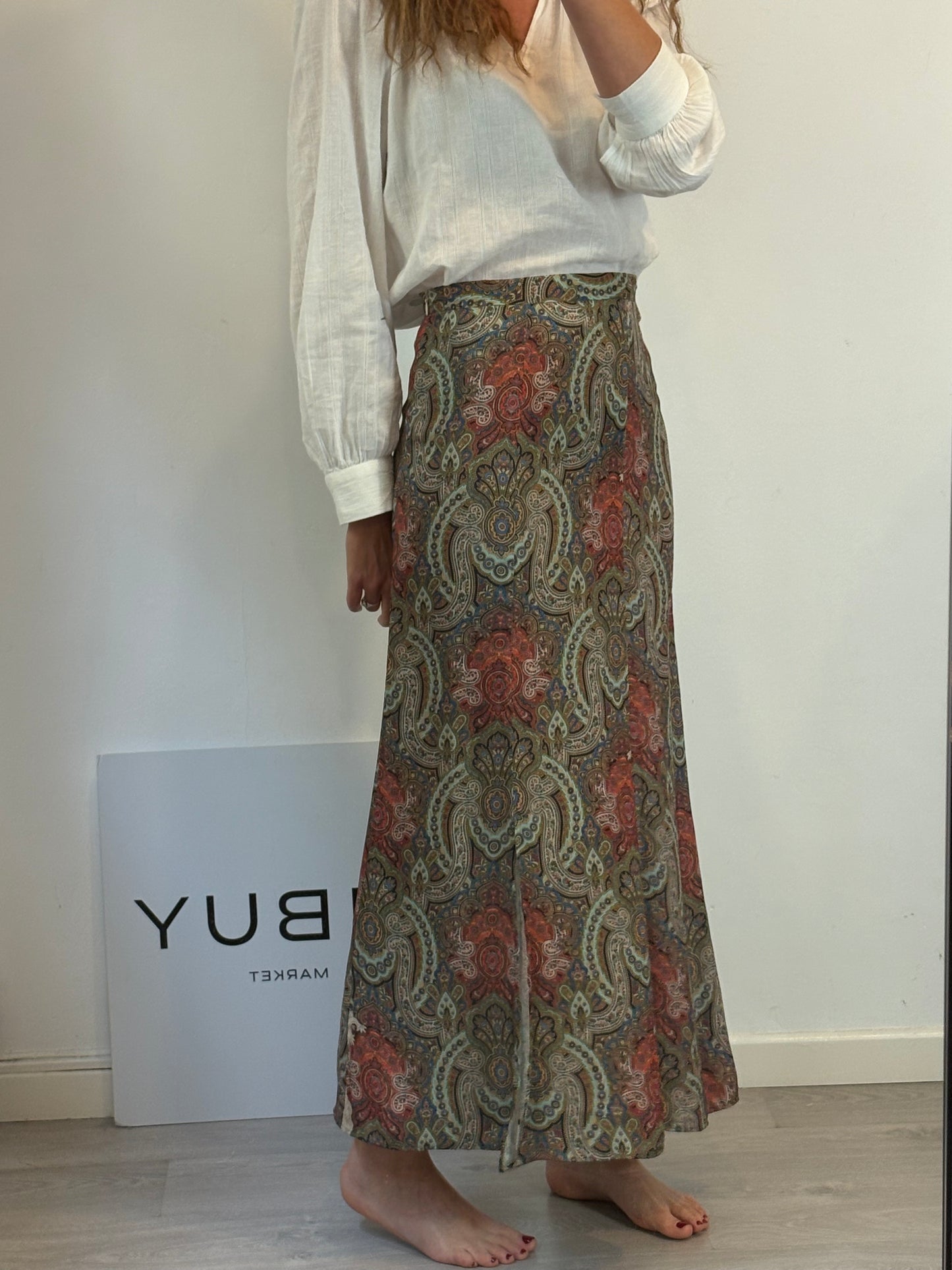 ZARA. Falda fluida con estampados verdes