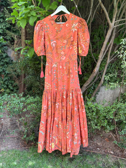 PHILIPPA 1970. Vestido largo romántico espalda al aire