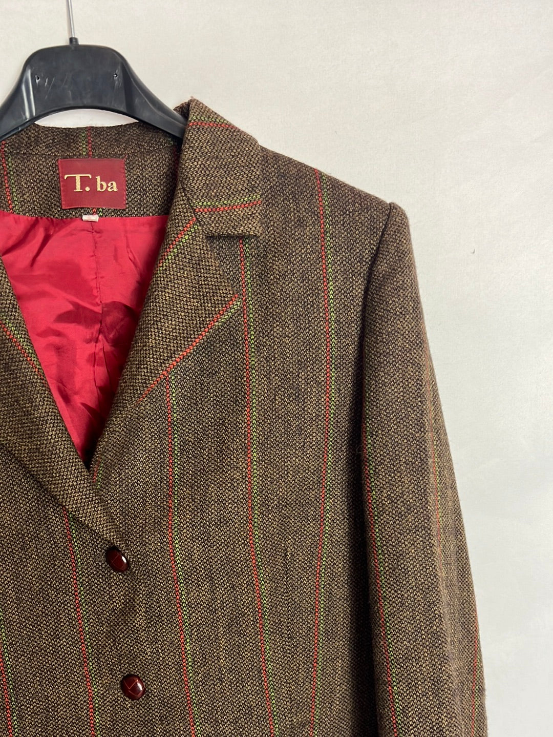 T.BA. Blazer marron jaspeada lana rayas. T 44