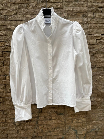 DELUEM. Camisa blanca detalle cuello