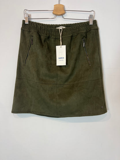 GARCIA. Green suede skirt. T.L.