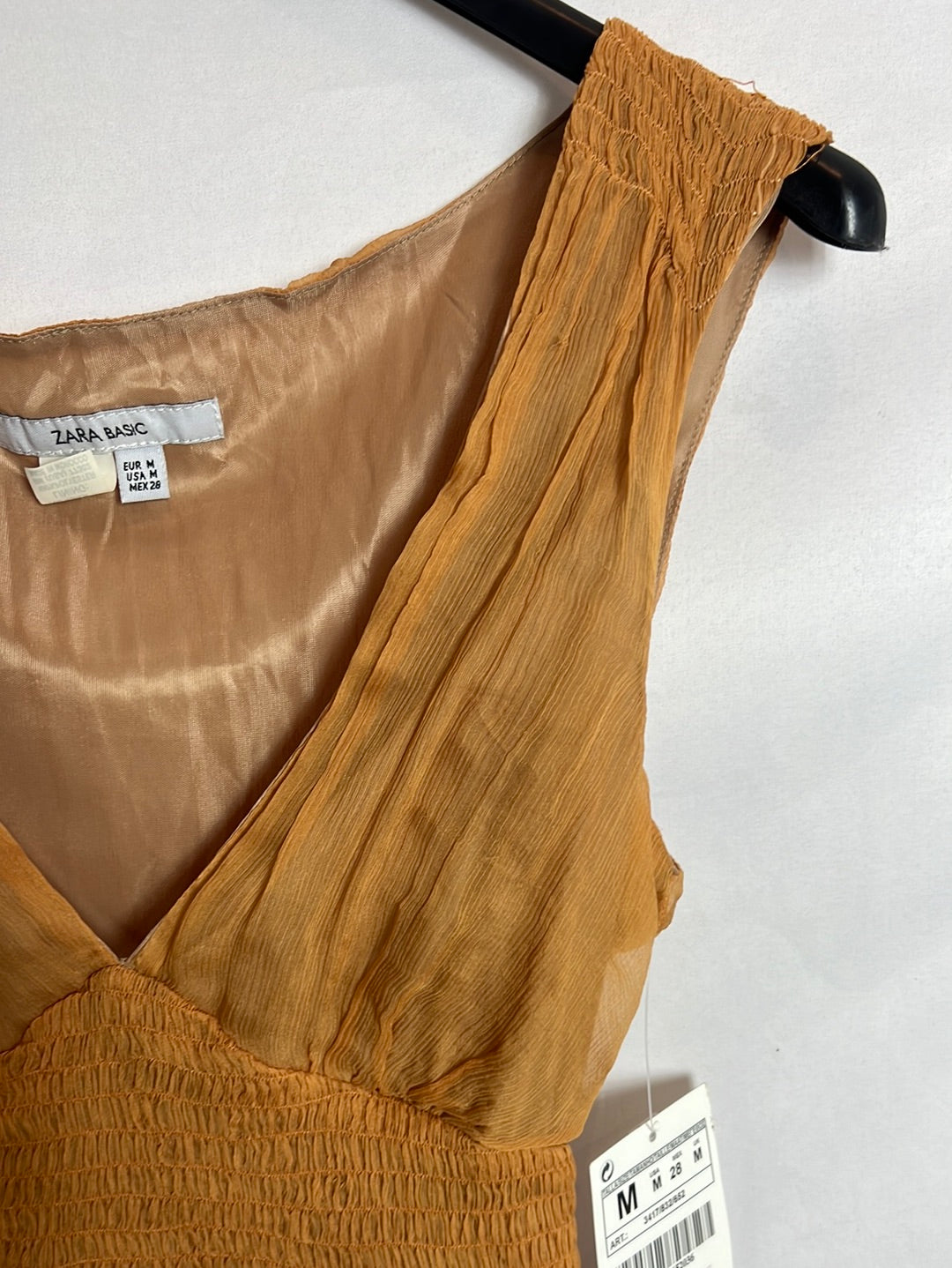 ZARA. Top gasa mostaza. T M