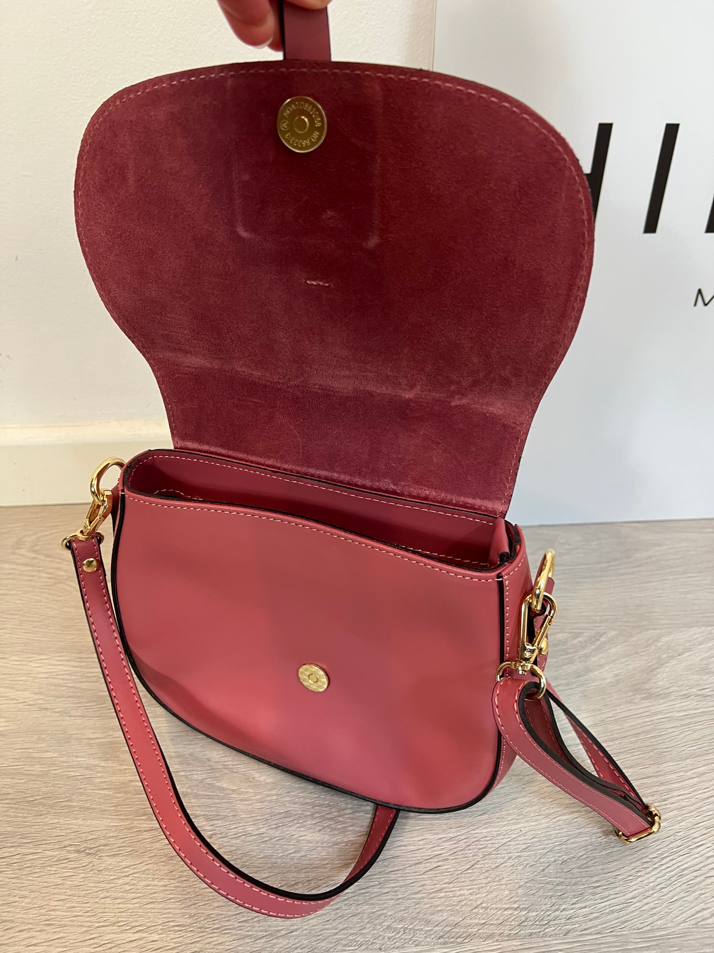 OTRAS. Bolso bandolera piel