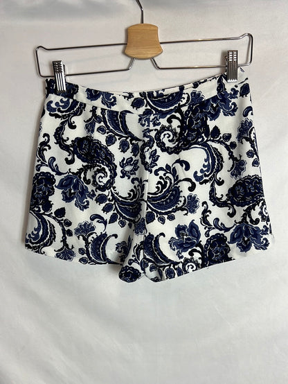 FOREVER21. Pantalón corto estampado T.xs