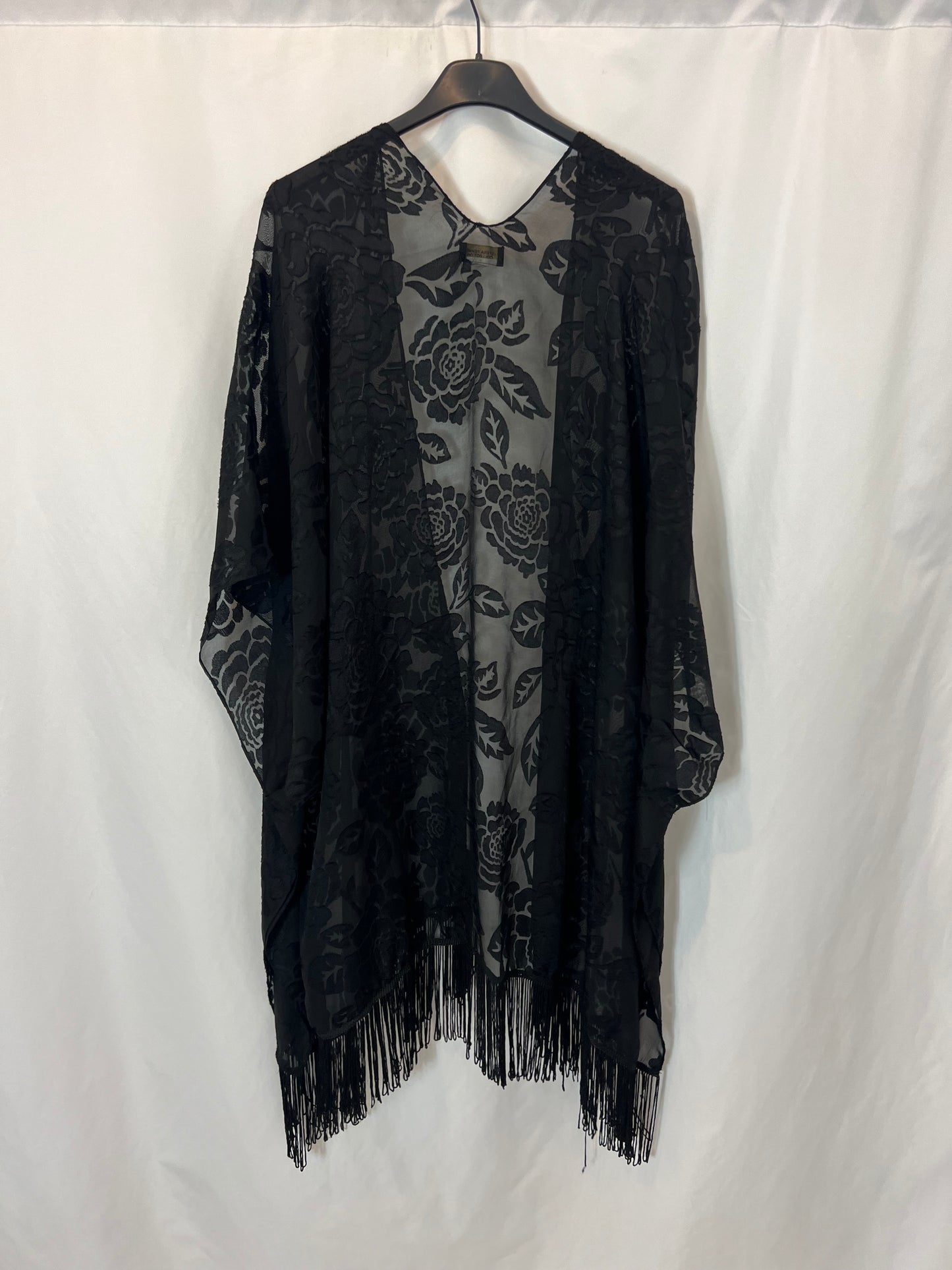 SFERA. Kimono negro flores. T U