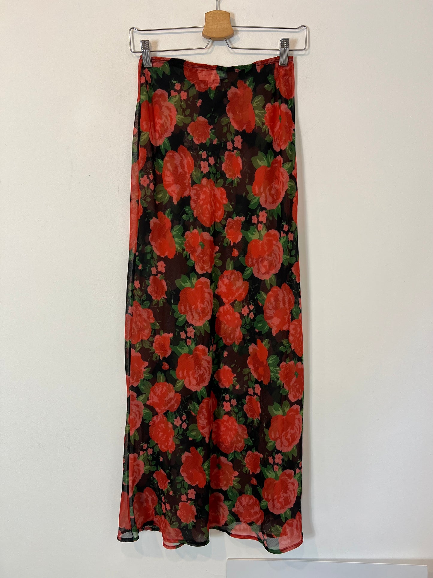 NEVER FULLY DRESSED . Conjunto negro flores T.36/38