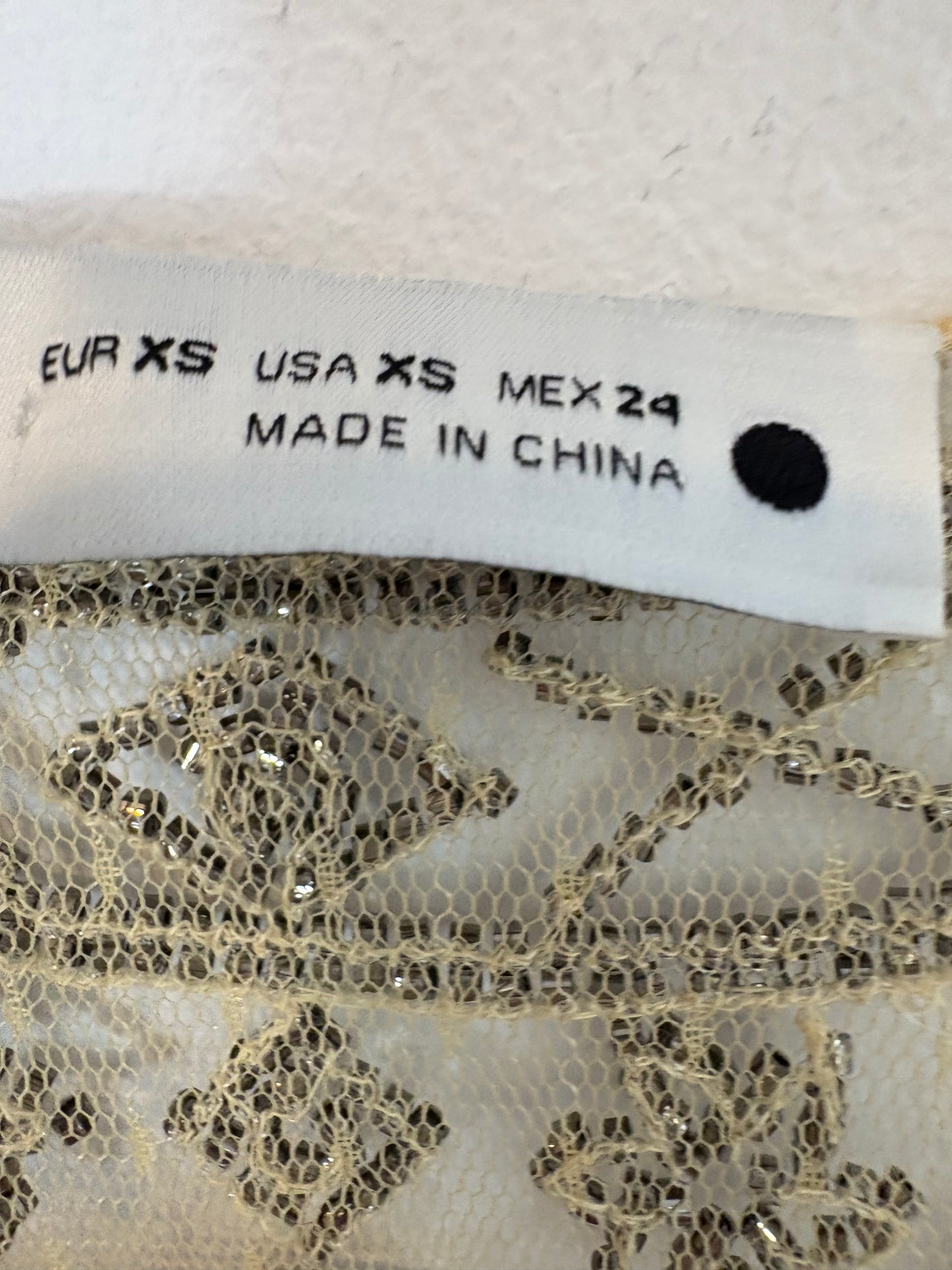 ZARA. Top semitransparente pedrería. T XS