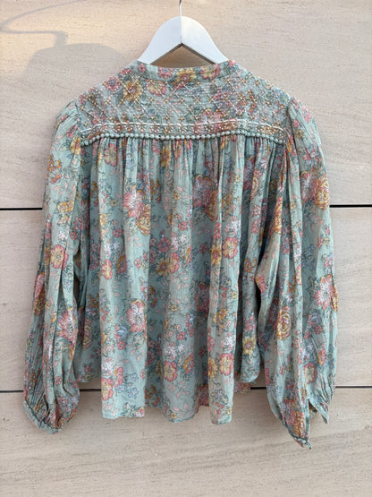 LOUISE MISHA. Blusa verde claro estampada