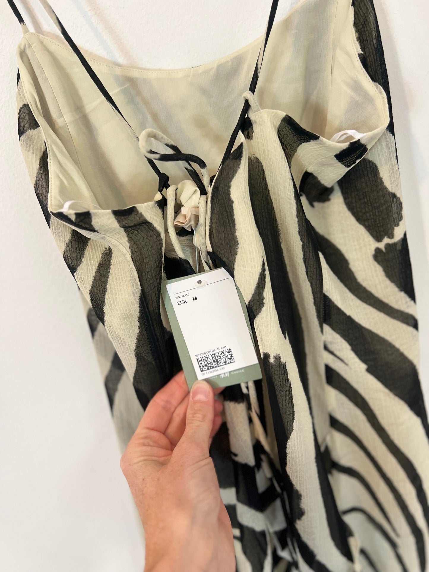 H&M. Vestido largo animal print T.m