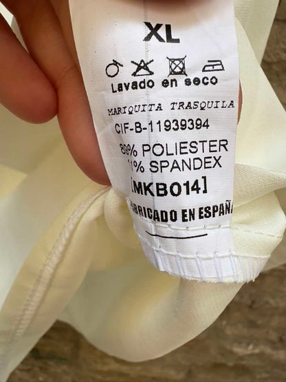 MARIQUITA TRASQUILÁ. Top blanco asimétrico detalle hombro