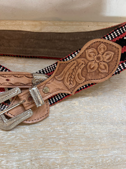 OTHER. Embroidered belt with leather details. TS